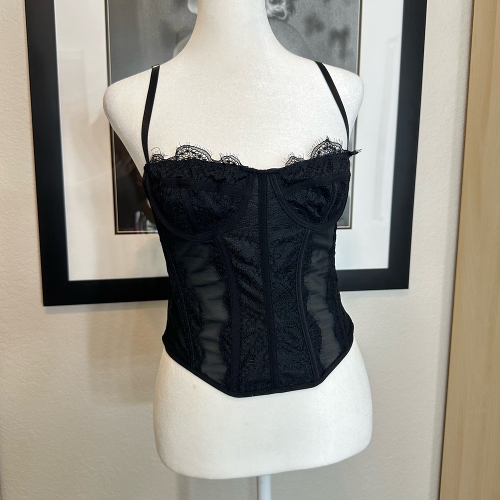 Black Structured Bra with Lace Trim